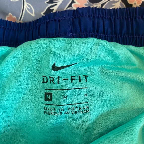 NWOT Nike Dri-Fit Shorts - Picture 2 of 3
